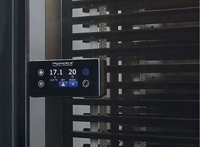 Függőleges alagút a csokoládé hűtéséhez - Image 3