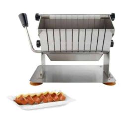 Kráječ klobás a párků