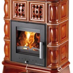 Kachlová kamna TREVISO II s vým., kachlový sokl medovník