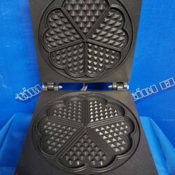 Vaflovač, výrobník srdíčkových vaflí 1750W